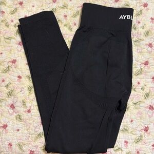 AYBL leggings only worn a handful of times
